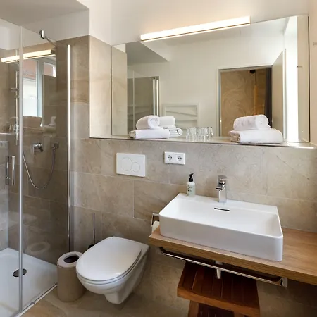 Отель Hotel Das Regensburg Регенсбург